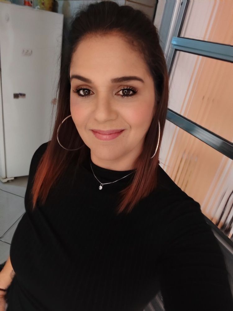 files/mujer_review.jpg